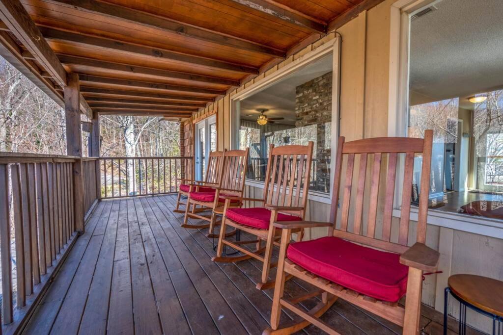 Happy Trails - Cobbly Nob Resort Home Гетлинбург Екстериор снимка