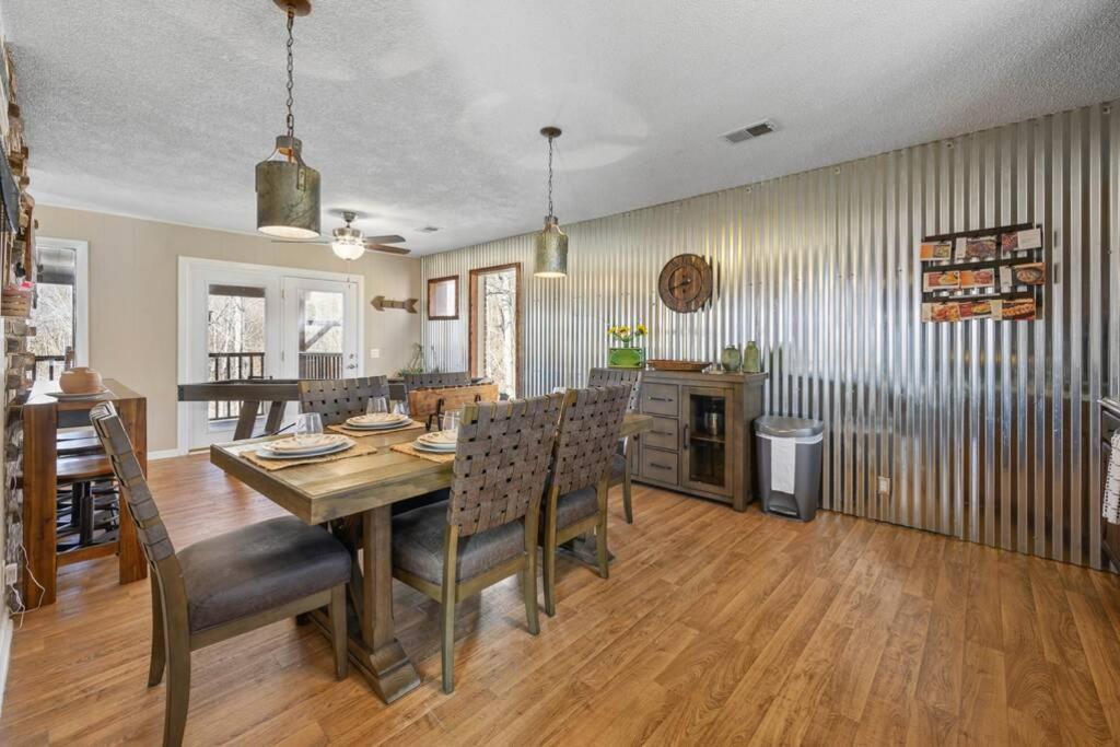 Happy Trails - Cobbly Nob Resort Home Гетлинбург Екстериор снимка