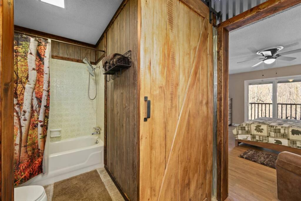 Happy Trails - Cobbly Nob Resort Home Гетлинбург Екстериор снимка